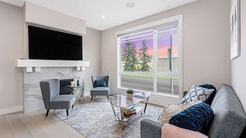 Smart TV, fireplace, offices, printers