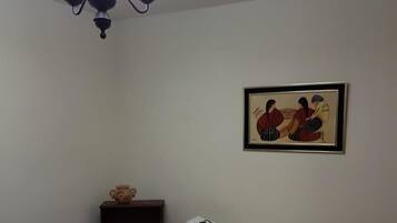 2 dormitorios, escritorio, tabla de planchar con plancha y wifi gratis