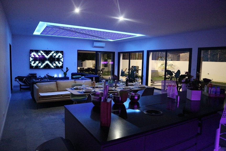 Architect Villa Classified 5 *, 200 M², Sea 800m, Swimming Pool, Sauna & Jacuzzi - Bandol