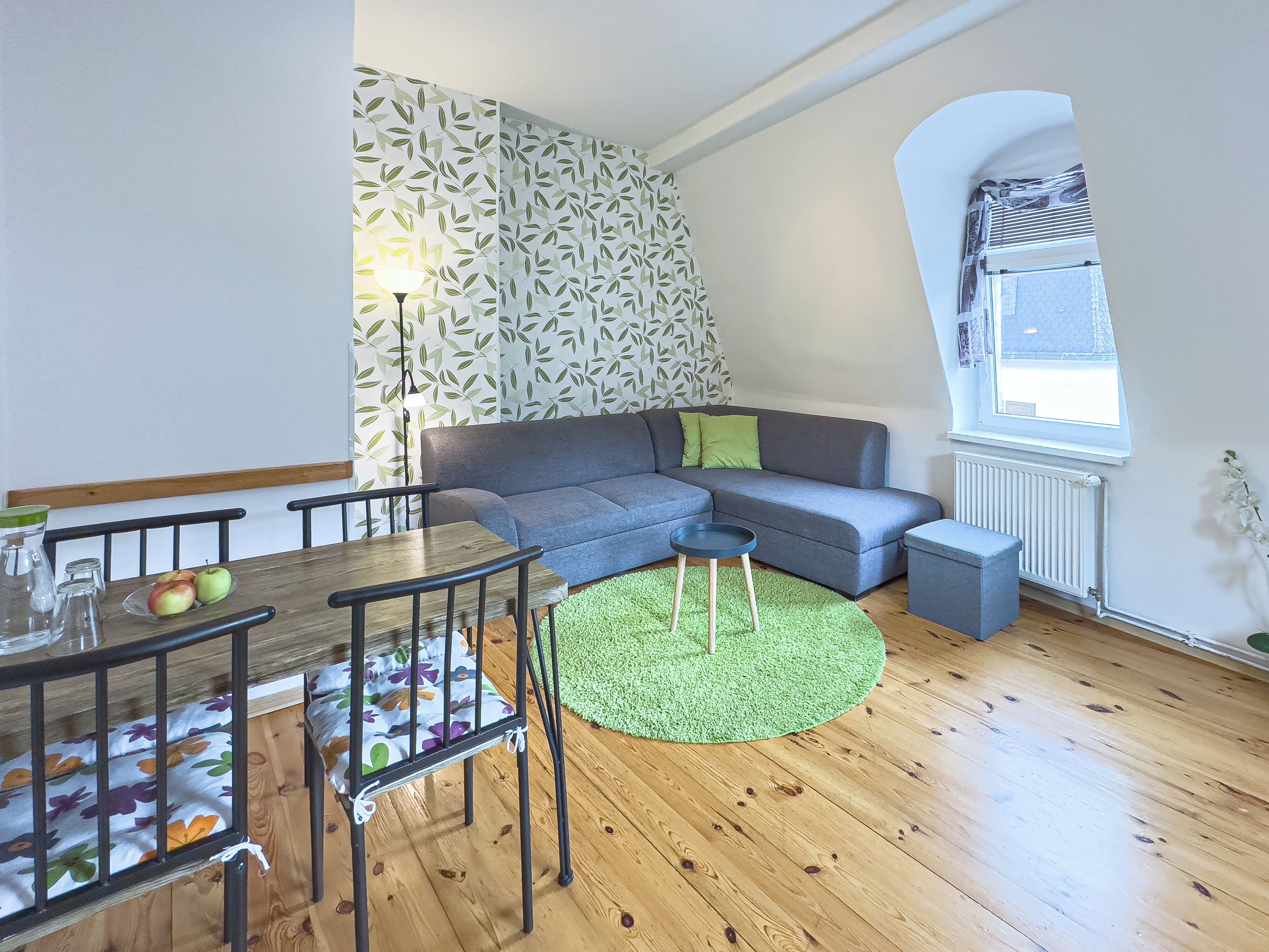 Fernseher, Stereoanlage