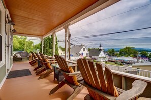 Terrace/patio - Room 1 Second Floor Private Bathroom (Laconia)