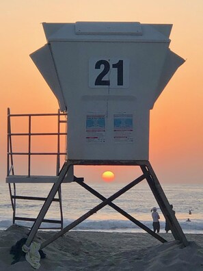 Beach nearby - Perfect Beach Condo, Walk to Ocean, Garage Parking (San Diego)