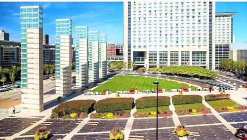 1 #23 - 4 Bedroom Condo - McCormick Place, Wintrust Arena, Chinatown