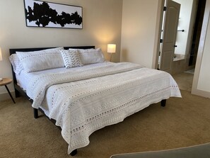3 chambres, bureau, fer et planche à repasser, Wi-Fi gratuit