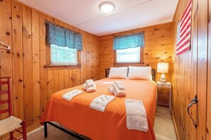 2 chambres, fer et planche à repasser, accès Internet, draps fournis