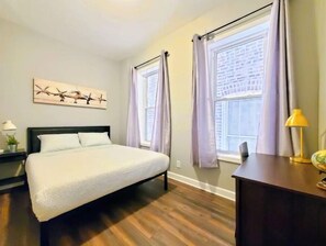 4 bedrooms, desk, iron/ironing board, free WiFi