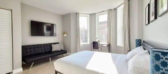 4 #2N - 4 Bedroom / 4 Bath Condo - McCormick Place, Wintrust Arena, Chinatown