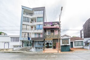 Front of property - Hotel Ayenda San Fernando 1904 (Armenia)