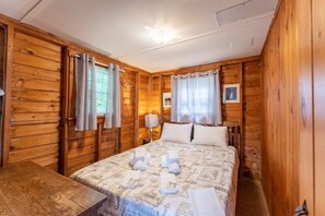 2 多间卧室、WiFi、床单