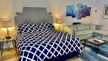 Desk, travel crib, WiFi, bed sheets