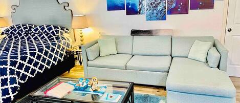 Lit parapluie, Wi-Fi, draps fournis