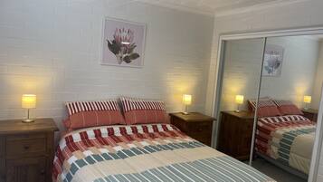 ์ปดํฌํธ ๋๋ธ๋ฃธ | ๊ฐ๊ฐ ๋ค๋ฅธ ์คํ์ผ์ ์ธํ
๋ฆฌ์ด, ๊ฐ๊ฐ ๋ค๋ฅด๊ฒ ๊ฐ๊ตฌ ๋น์น, ๋ค๋ฆฌ๋ฏธ/๋ค๋ฆฌ๋ฏธํ, ๋ฌด๋ฃ WiFi