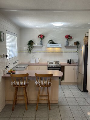 Stella Maris | Private kitchen | Full-size fridge, microwave, oven, stovetop - Stella Maris (Eden)