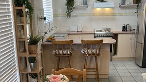Stella Maris | In-room dining - Stella Maris (Eden)