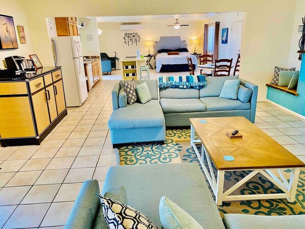 Televisión, Netflix, servicios de streaming y oficina