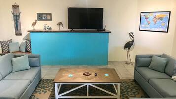 Televisión, Netflix, servicios de streaming y oficina