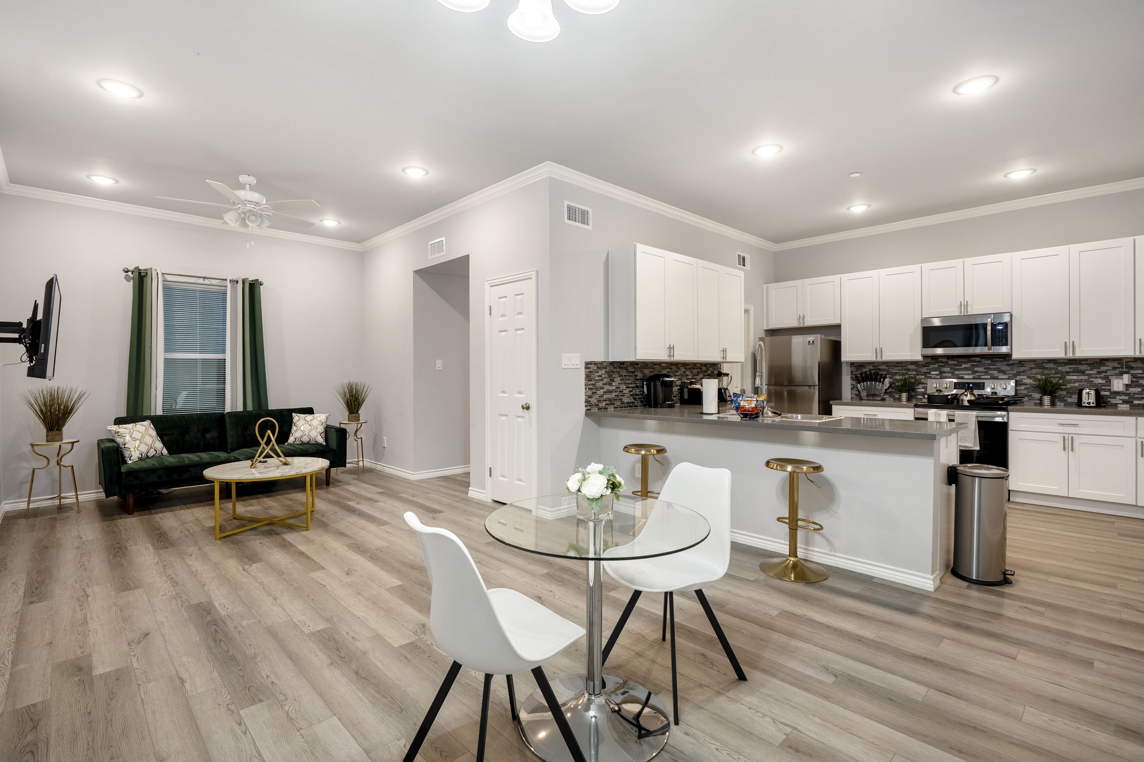 UofH| Med Ctr | Heart of Houston | Luxury & Comfort