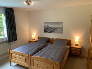 1 chambre, bureau, accès Internet