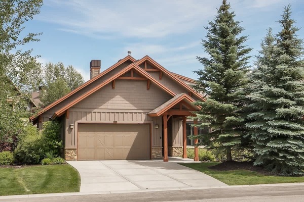 Front of the house view from the street