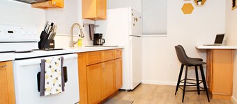 Central Phoenix Guest house - The Bee Hive