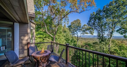 Big Canoe Home with Mountain Views, Game Room, Fire Pit, Sleeps 14