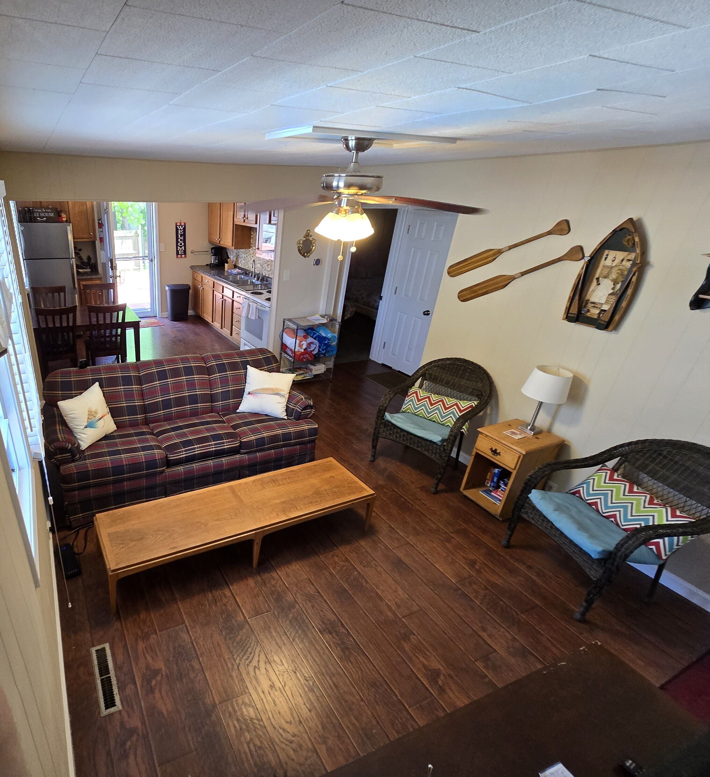 Smart TV, lettore DVD, videoteca, impianto stereo