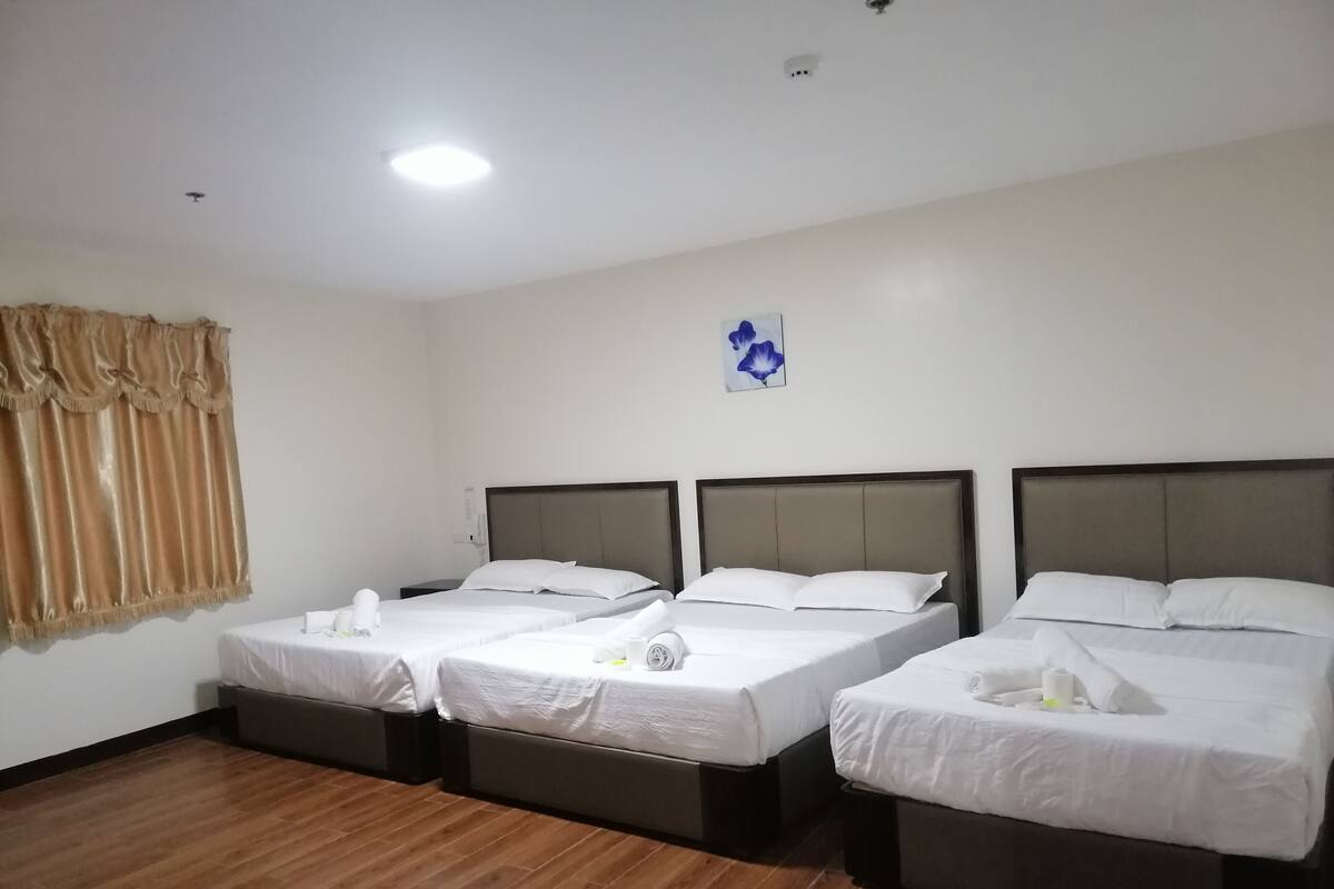 ห้องแฟมิลี่ (VIP) | โต๊ะทำงาน, Wi-Fi ฟรี