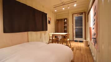1 ๊ฐ์ ์นจ์ค, ๋ฌด๋ฃ WiFi, ์นจ๋ ์ํธ