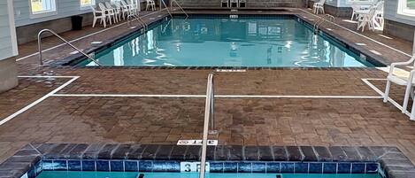 Piscina coperta, piscina all'aperto