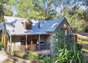 Exterior - Blackwood Chalet - Base of Buller (Sawmill Settlement)