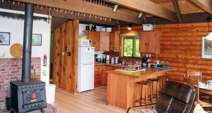 Woolly Bear Log Cabin Mountain Get-Away