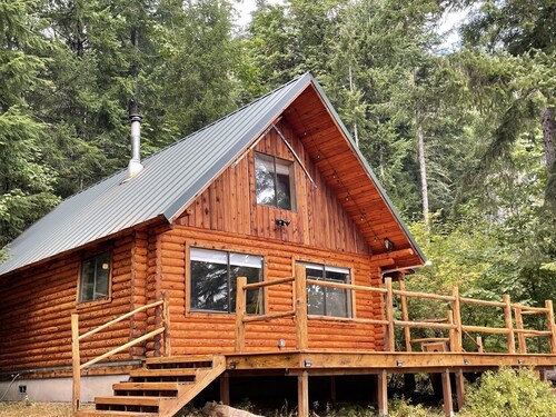 Woolly Bear Log Cabin Mountain Get-Away