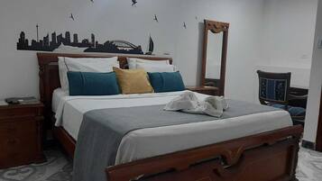 Deluxe-dobbeltværelse | Allergivenligt sengetøj, gratis Wi-Fi, sengetøj