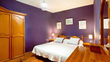 3 quartos, ferros/tábuas de passar roupa, Wi-Fi de cortesia