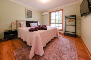 2 bedrooms