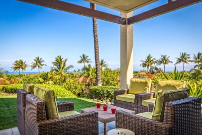 Luxe Coastal View 2907C Villa at Hualalai w/ Resort Pool & AC