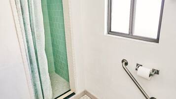 Single Room | Bathroom