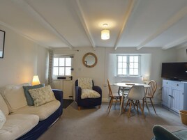 Cottage | Living area