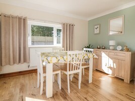 Casa de campo | Cocina privada | Frigorífico, lavavajillas y utensilios de cocina