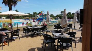 Piscine extérieure, piscine chauffée