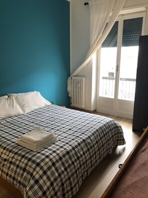 2 bedrooms, iron/ironing board, travel crib, free WiFi