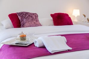2 bedrooms, laptop workspace, iron/ironing board, bed sheets - Bright and Cozy Duplex Near City Center (Zagreb)