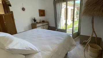4 chambres, lit parapluie, Wi-Fi gratuit, draps fournis