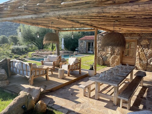 Porto Vecchio near Palombaggia, pretty sheepfold with heated pool 
