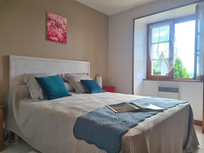 2 bedrooms, free WiFi