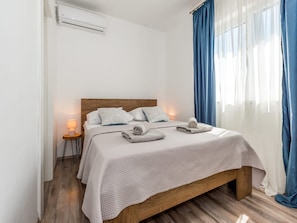 Apartment (Three Bedroom Apartment with Terrace) | 6 bedrooms, iron/ironing board, free WiFi - Apartments Brodarica Sibenik (Sibenik)