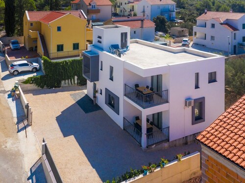 Apartments Brodarica Sibenik