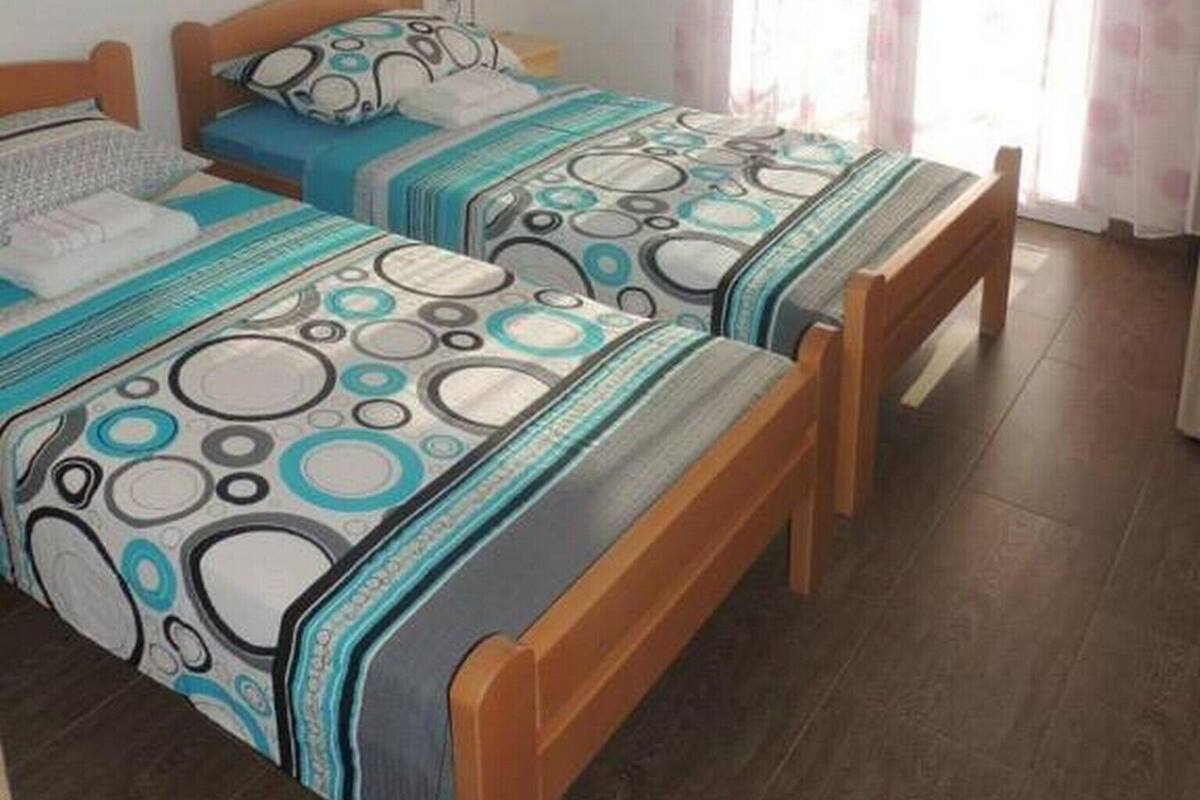 Apartment (Two Bedroom Apartment with Balcony)