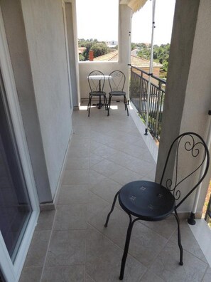 Apartment (Two Bedroom Apartment with Balcony) | Balkon