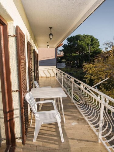 Apartments Gaj Brodarica